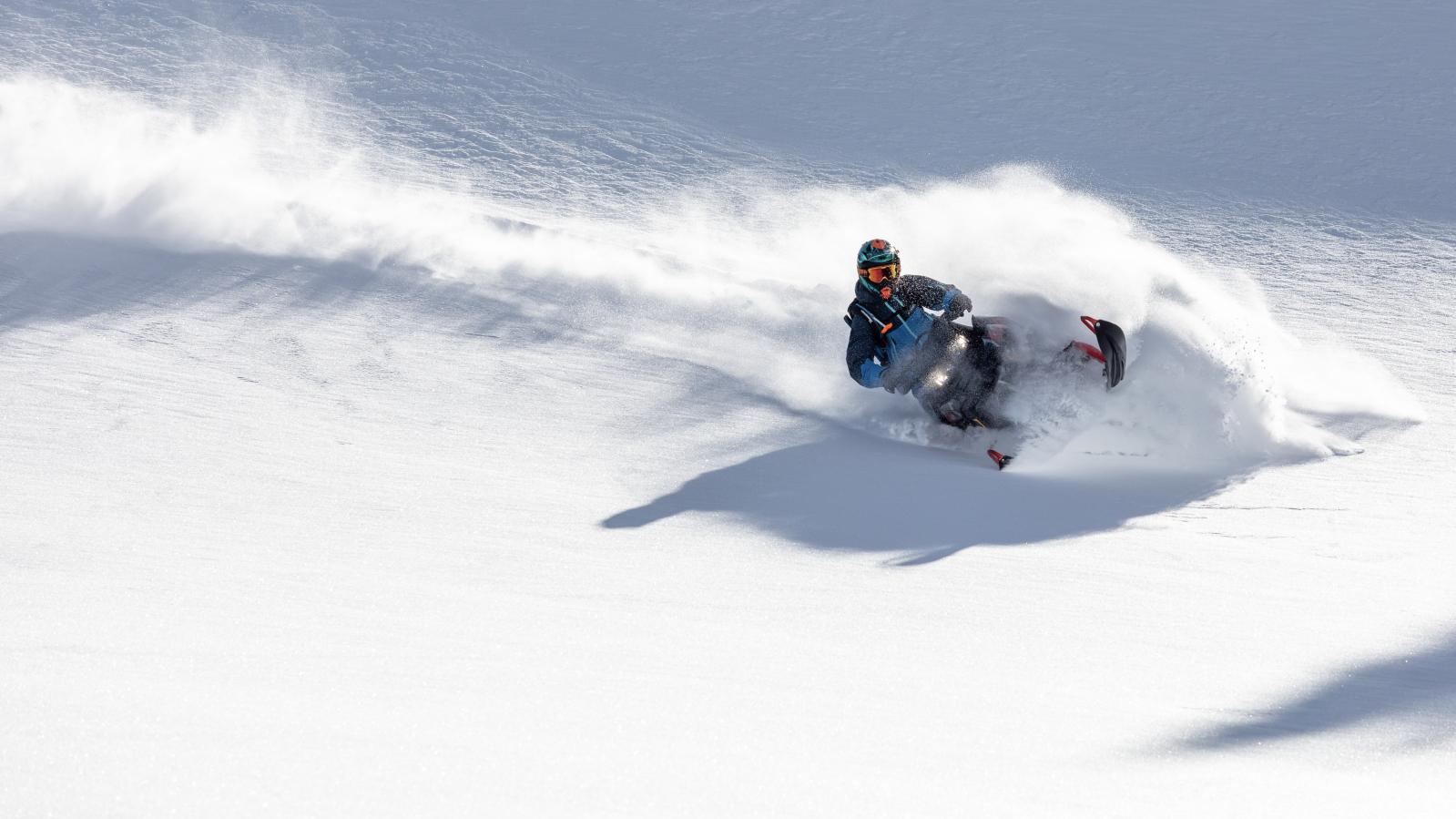 Golden-BC-Activities-Snowmobiling-credit Dave Best-208.jpg Snowmobiling